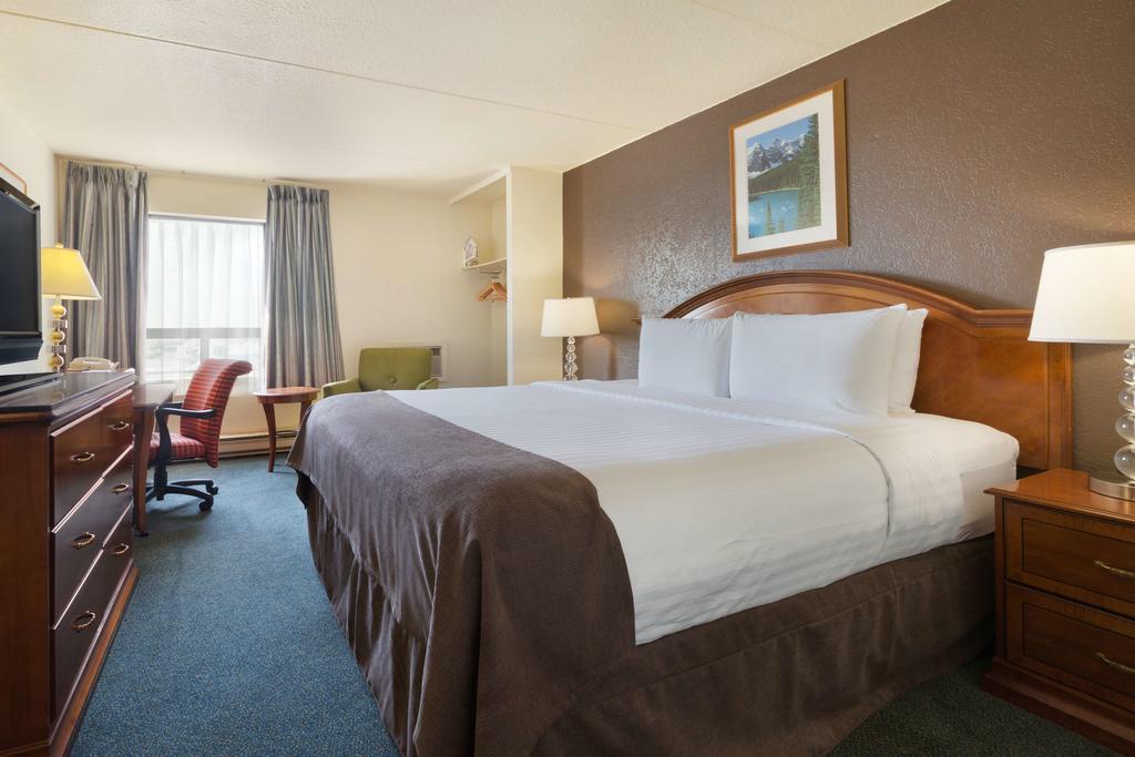 Travelodge Calgary Macleod Trail Buitenkant foto