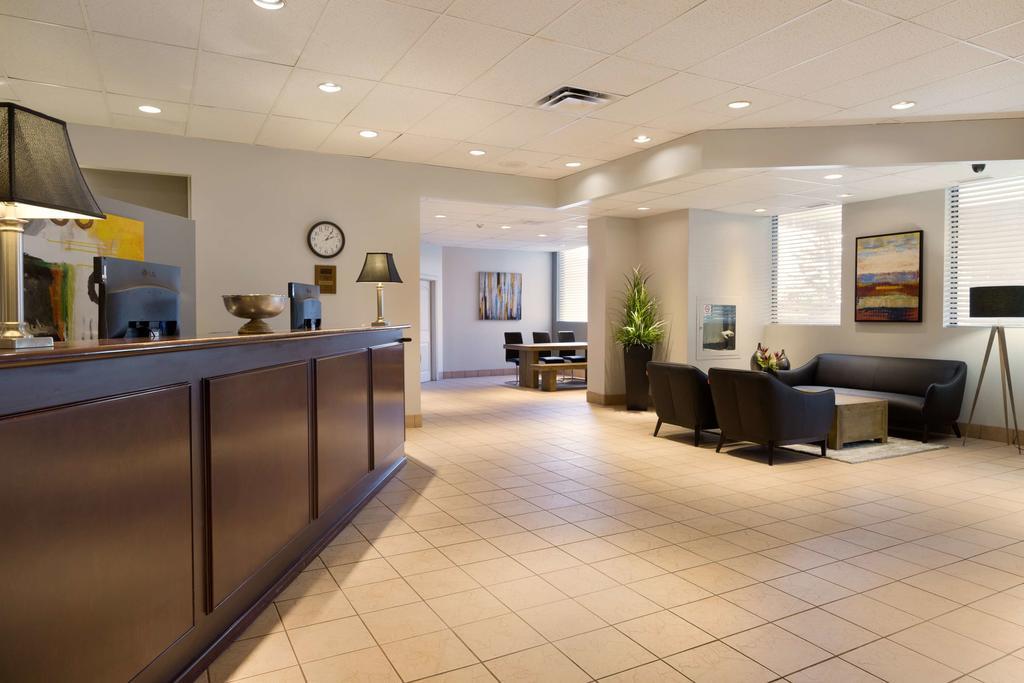 Travelodge Calgary Macleod Trail Buitenkant foto