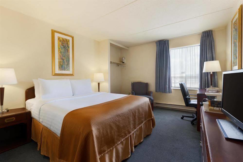 Travelodge Calgary Macleod Trail Buitenkant foto